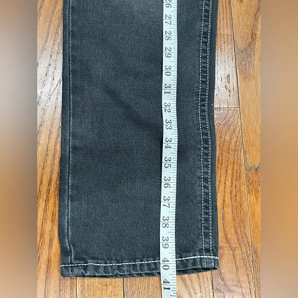 Classic Black Straight Leg Jeans for Women - Image 8