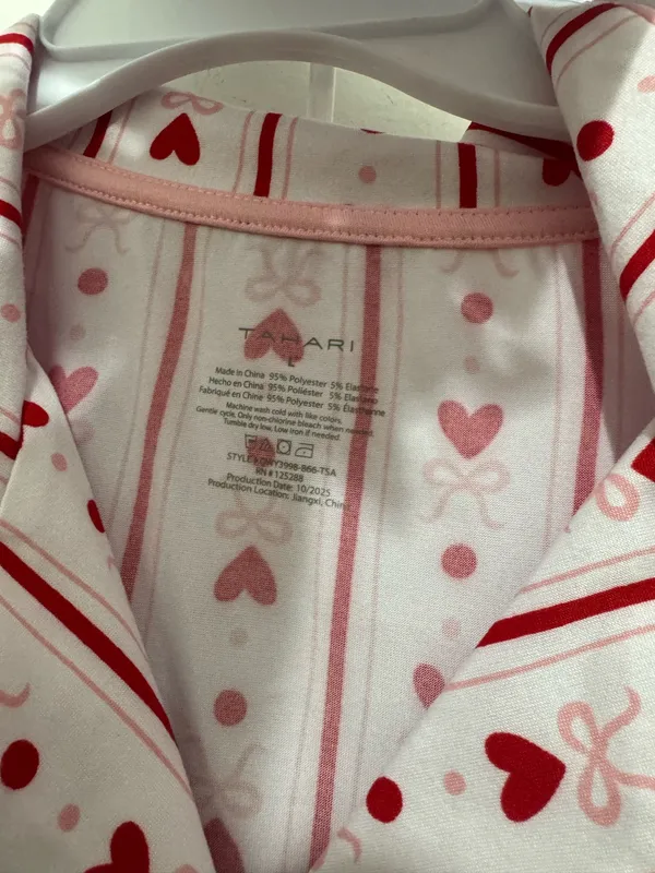 Tahari hearts and bow soft and cozy womens pajama set size L - Image 4