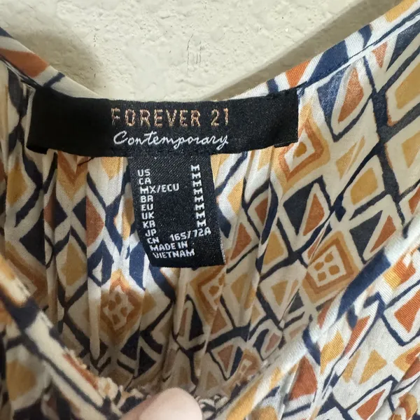 Forever 21‎ Wide Leg Jumpsuit Halter Top Geometric Pattern Boho 70s Retro Sz M - Image 4