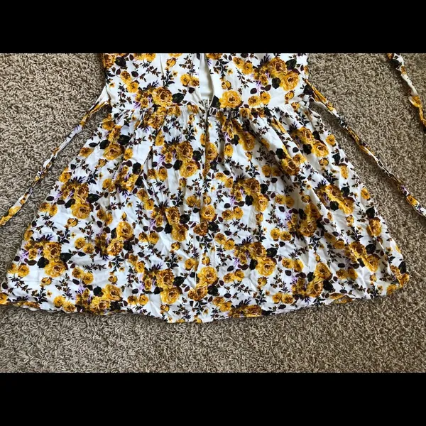 Forever 21 sunflower Floral dress Sz M - Image 7