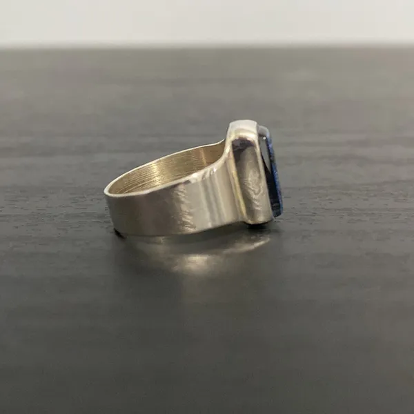 925 Sterling Silver Ring with Handblown Glass Stone Size 6¼ - Image 3