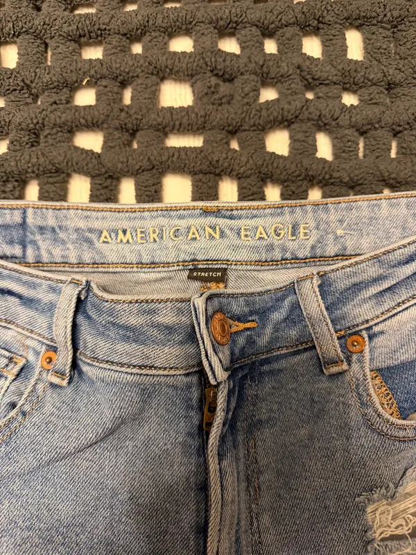 American Eagle mom jeans ripped high waisted  - Image 3