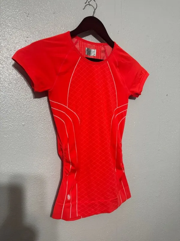 Athleta Finish Fast Line Tee Neon Orange Coral Short Sleeve Athletic Gym Shirt - Image 3