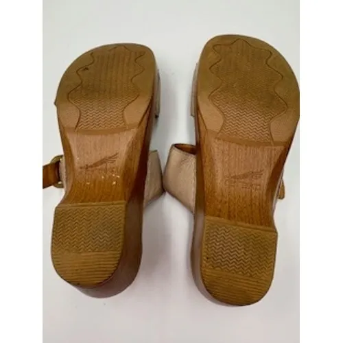 Dansko Slide Sandals Taupe Leather Double Buckle Platform Wedge Casual Size 37 - Image 6