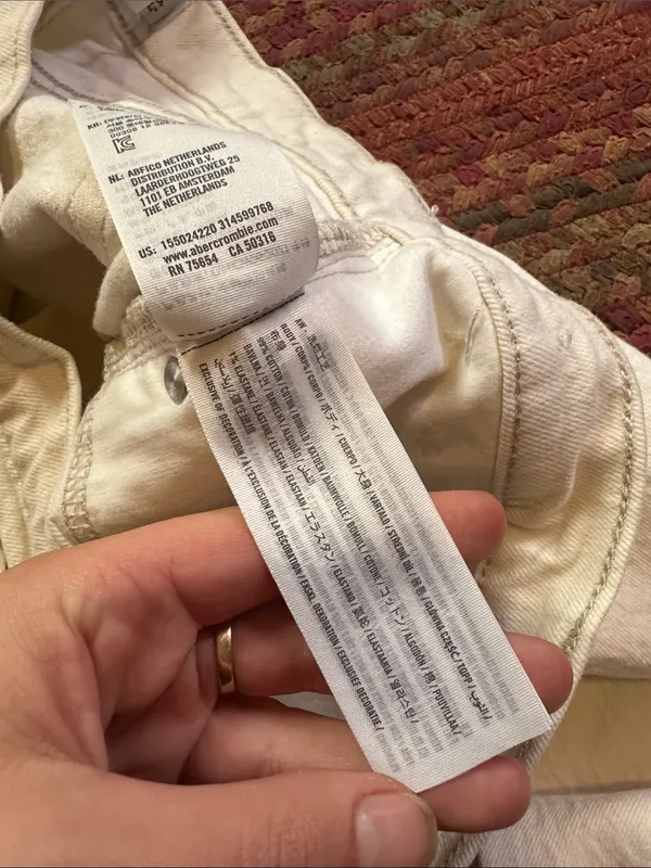 ABERCROMBIE & FITCH 90s STRAIGHT ULTRA HIGH RISE WHITE JEANS - Image 3