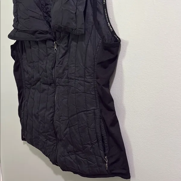 Calvin Klein Black Puffer Vest - Image 3