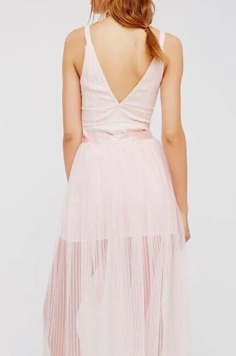 Embroidered Pink Mini Bodycon Dress - Image 2