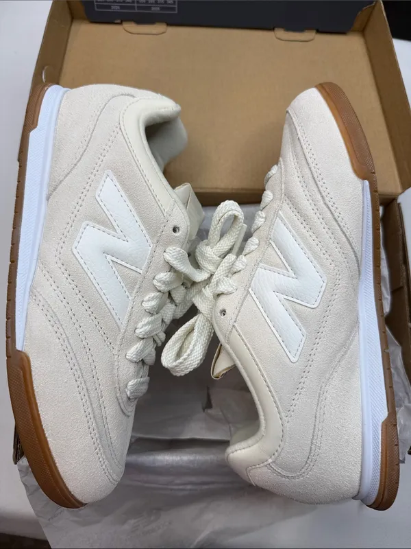 New Balance Women's URC42 Running Sneakers Womens 7 - Image 10