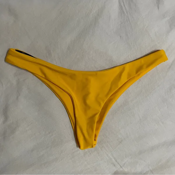 Blackbough Swim Yellow Set - Image 6
