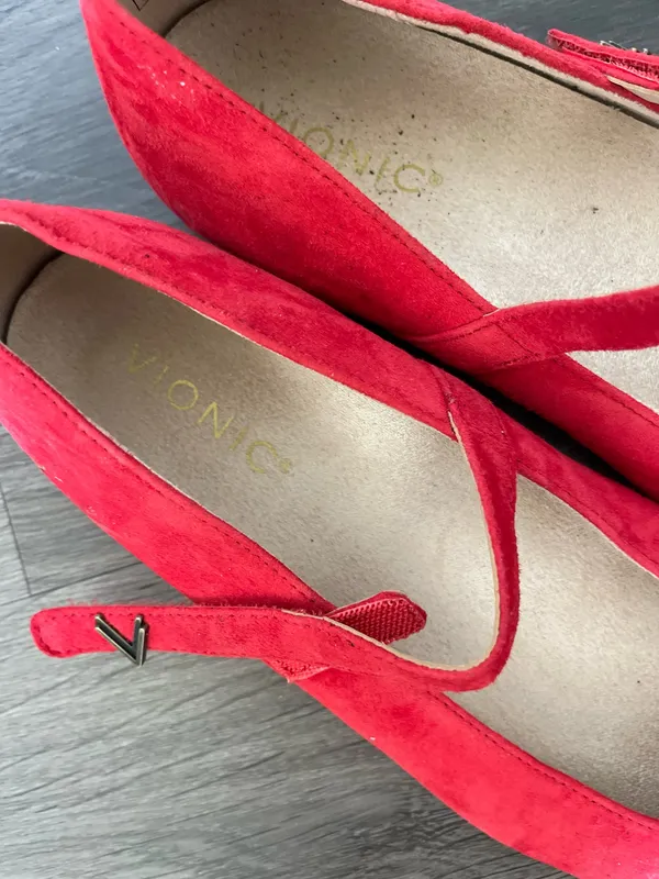 Vionic Alameda Mary Jane Flats Red - Image 5