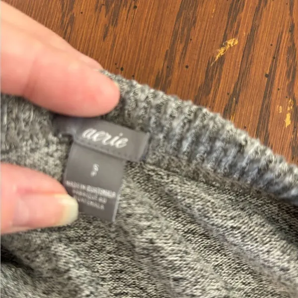 Aerie Gray Brushed Fleece Long Sleeve Top Size Smal - Image 3
