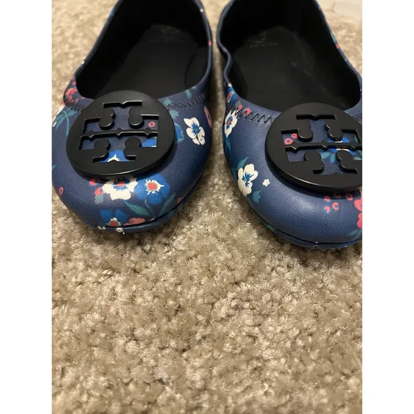 Tory Burch Minnie Travel Ballet Flats Navy Blue Floral Leather Logo Shoes 7 - Image 6