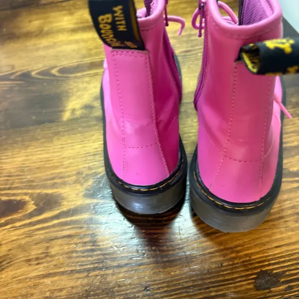 Doc‎ Martens Pink Boots Size 6 - Image 8
