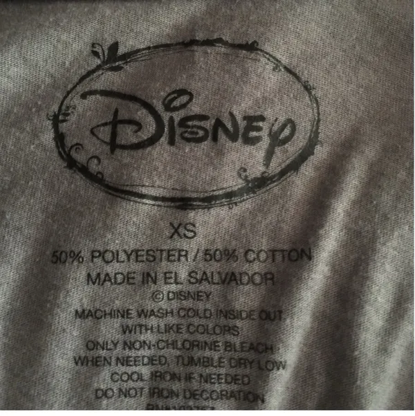 Disney Vintage 'I Love Minnie Mouse' Distressed Gray V-neck Graphic Short Sleeve T-shirt - Image 6