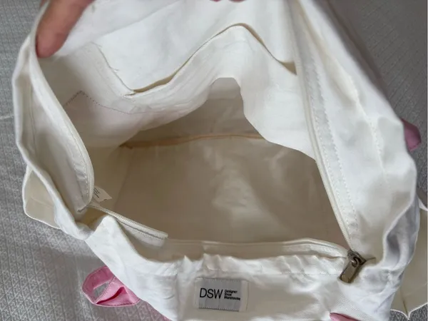 DSW fun large tote bag - Image 4