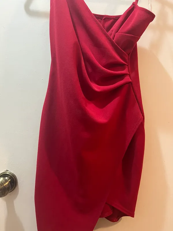 Dillard's Red Homecoming Dress - Image 2
