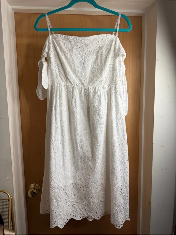 HD in Paris Women’s 100% Cotton White Eyelet Strapless Midi Dress. Size: Medium - Image 2