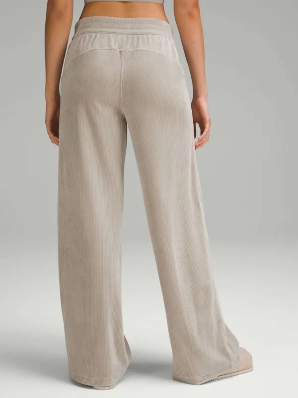 Lululemon Scuba Mid-Rise Wide-Leg Pant *Velvet Cord Moonstone Size 6 - Image 2