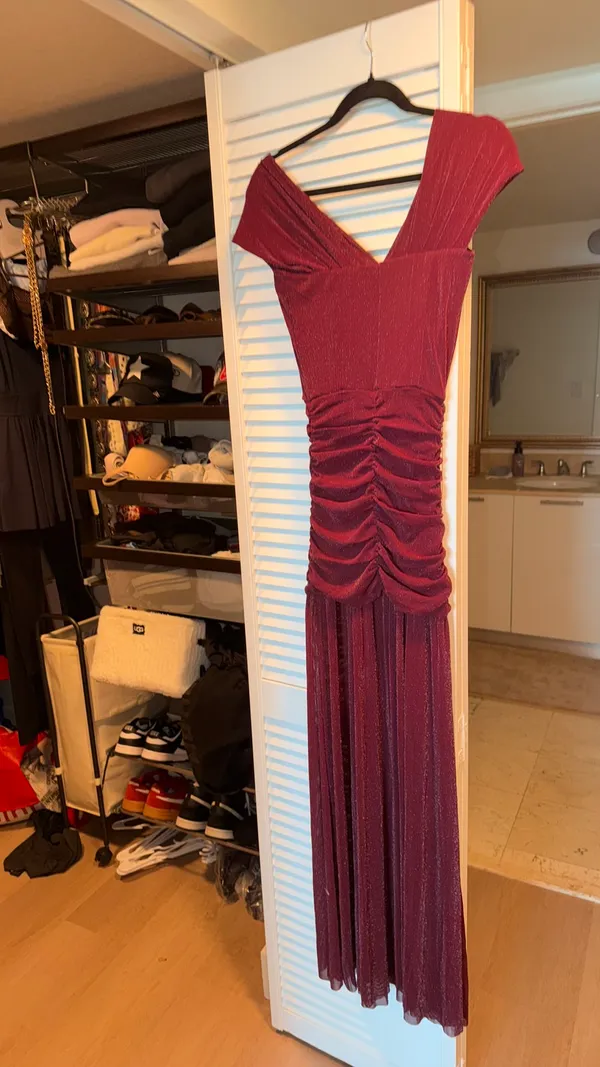 Showpo Maxi Dress - Image 5
