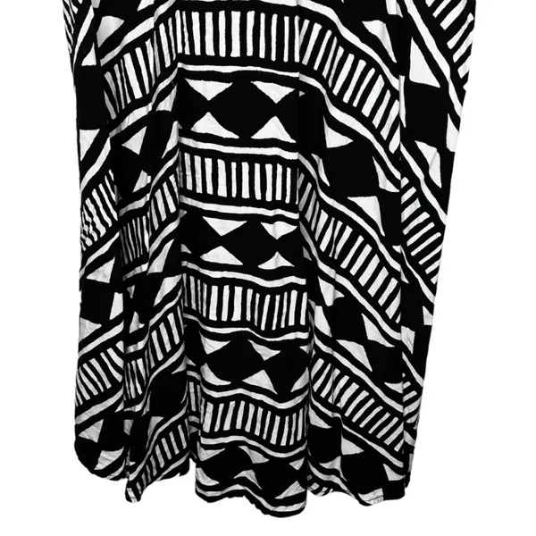 Old Navy Dress - Image 4