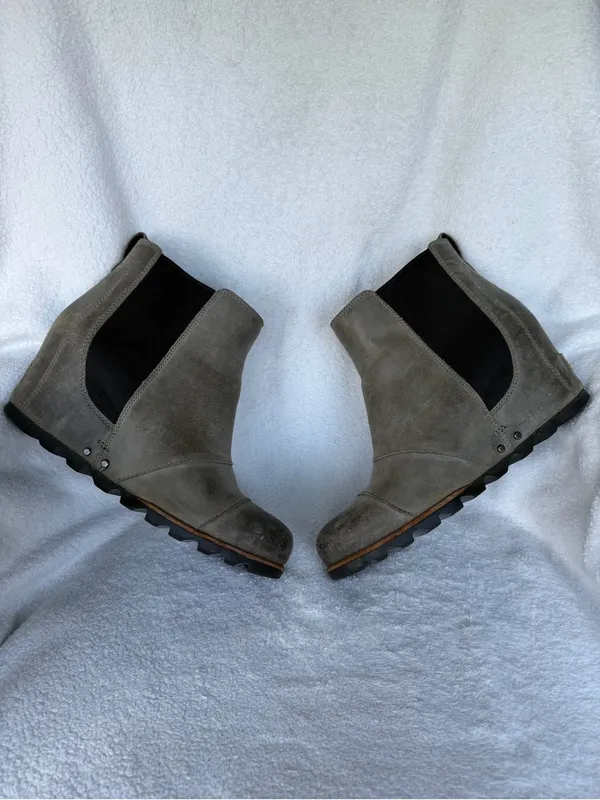 SOREL Joan of Arctic Lea Wedge Olive Green Leather Chelsea Booties Womens US 9 - Image 6