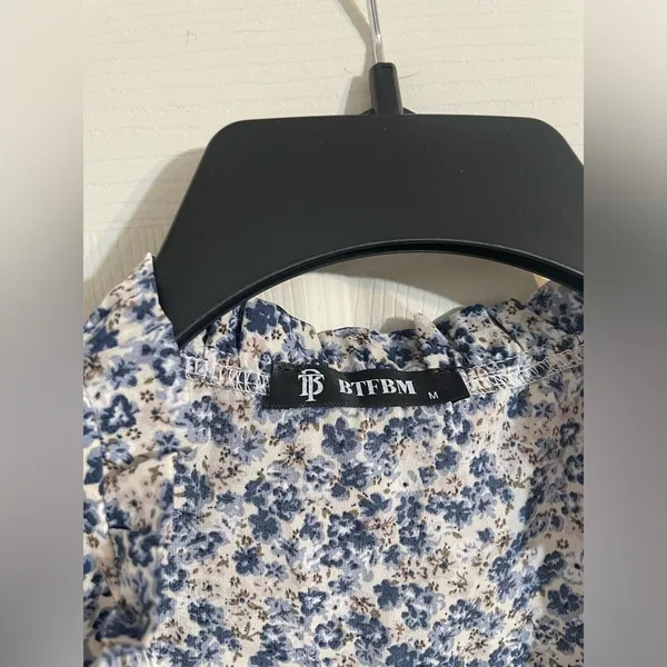 Summer Floral Blue Maxi Dress size Medium - Image 3