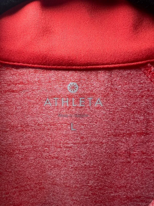 Athleta Running Wild 1/2 Zip Pullover Shirt Red Performance Pocket Reflective Lg - Image 3