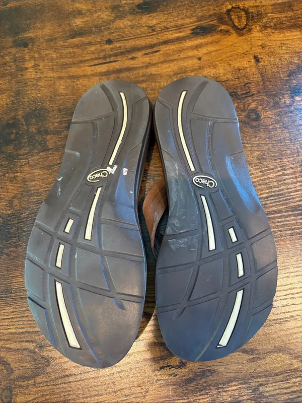 Chacos Brown Leather-Style Flip Flop Sandals Shoes Thongs Size 8 - Image 3