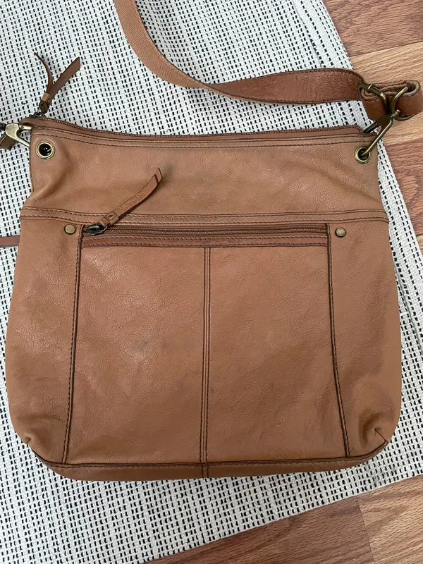 Fossil Crossbody Leather Purse - Image 2