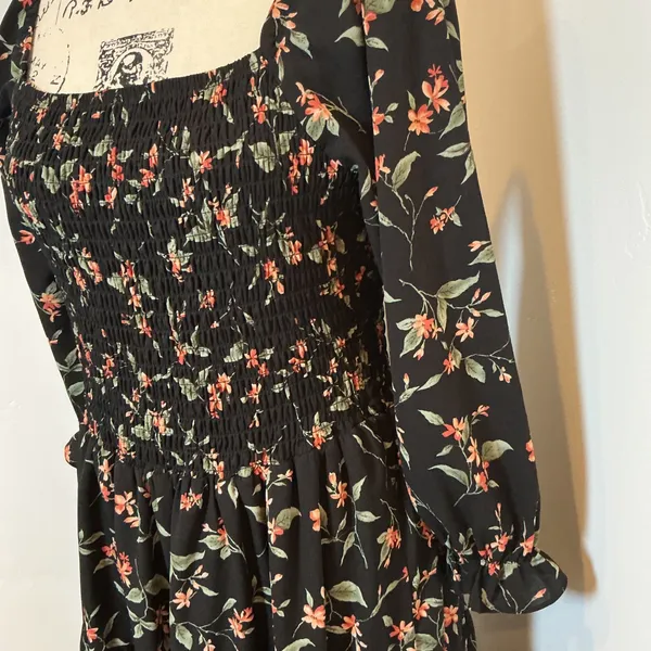 Socialite Floral Smocked Tiered Midi Dress Black Peach Long Sleeve Size M - Image 2