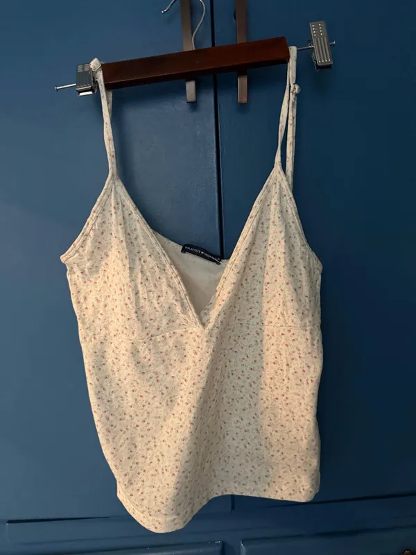 Brandy Melville Cream Colored Floral Tank Top - Image 6