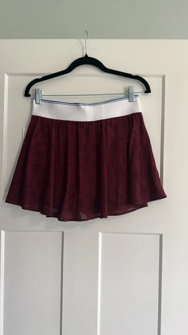 Lululemon Medium Paisley-Mesh 3.5” Tennis Skirt - Image 4