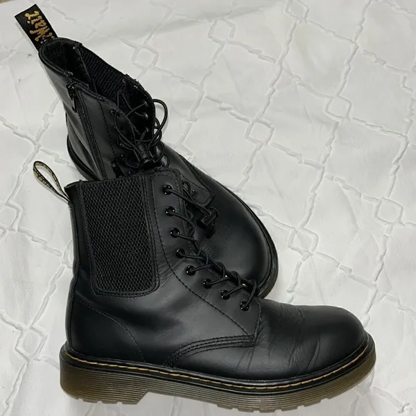 Dr Martens Black Lace Up Combat Boots(Size 5) - Image 9