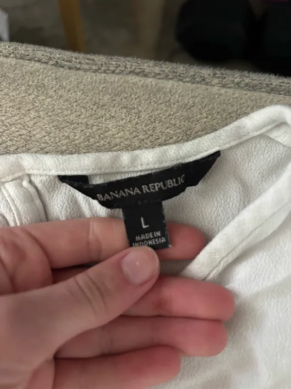 White Banana Republic Sleeveless Blouse - Image 3