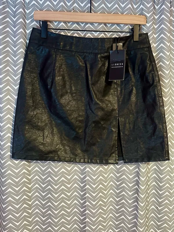 NWT Lioness | Rizzo Mini Skirt, Medium - Image 4