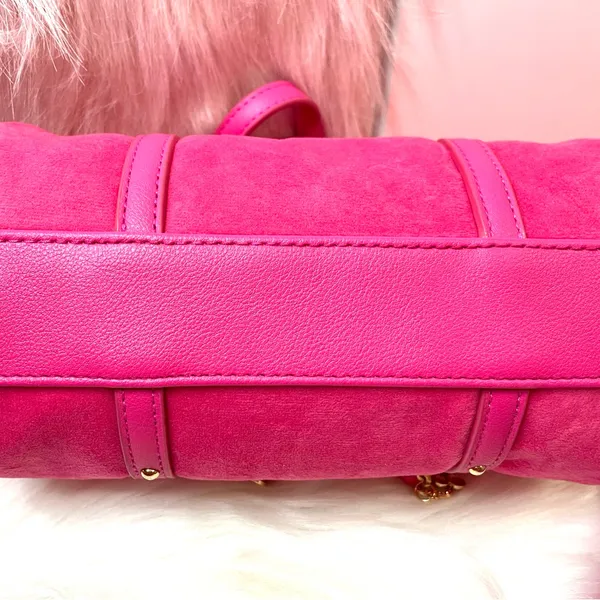 🎀🩷NWT Juicy Couture Hot Pink Barrel Bag/Purse with Accessories 🩷🎀 - Image 6