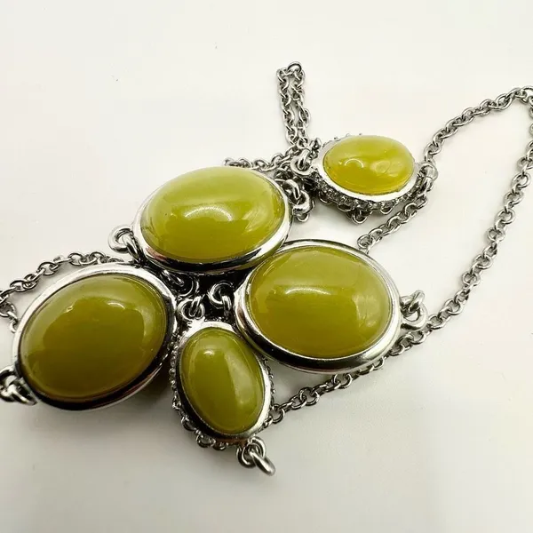 Ann Taylor silver tone and green asymmetrical station necklace New with tags - Image 3