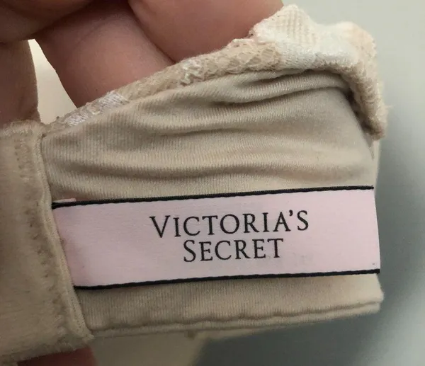 Victoria's Secret Pushup Bar in Floral Lace Cream & White 34D - Image 5