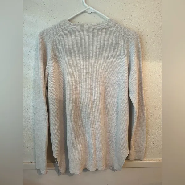 Madewell Gray Waffle Knit Button Front Cardigan Sweater Women’s Medium - Image 2