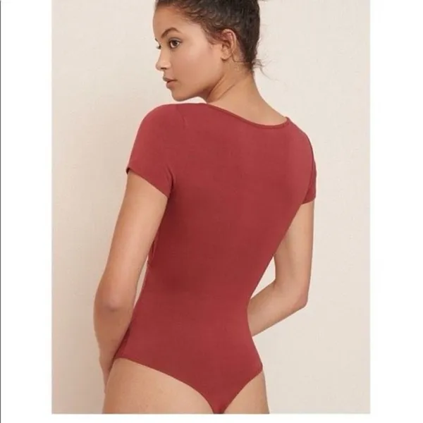 ✨Garage wrap bodysuit sz large maroon✨ - Image 3