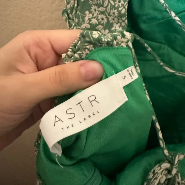 ASTR THE LABEL Amalea‎ Floral Midi Dress Size Small in green - Image 6