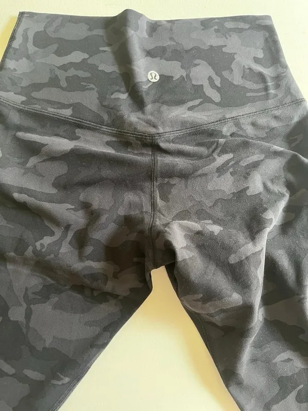 Lululemon Wunder Under High-Rise size 6 - Image 2