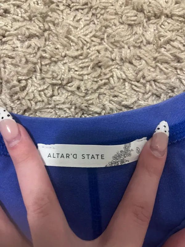 Blue-ish purple-ish top - Image 3
