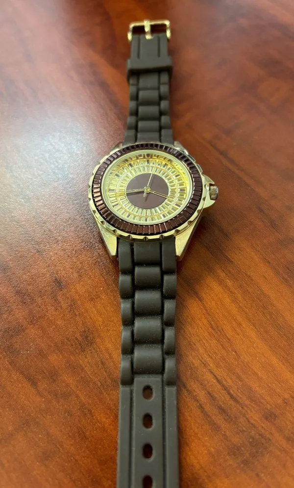 Gold and Brown Watch - Image 4
