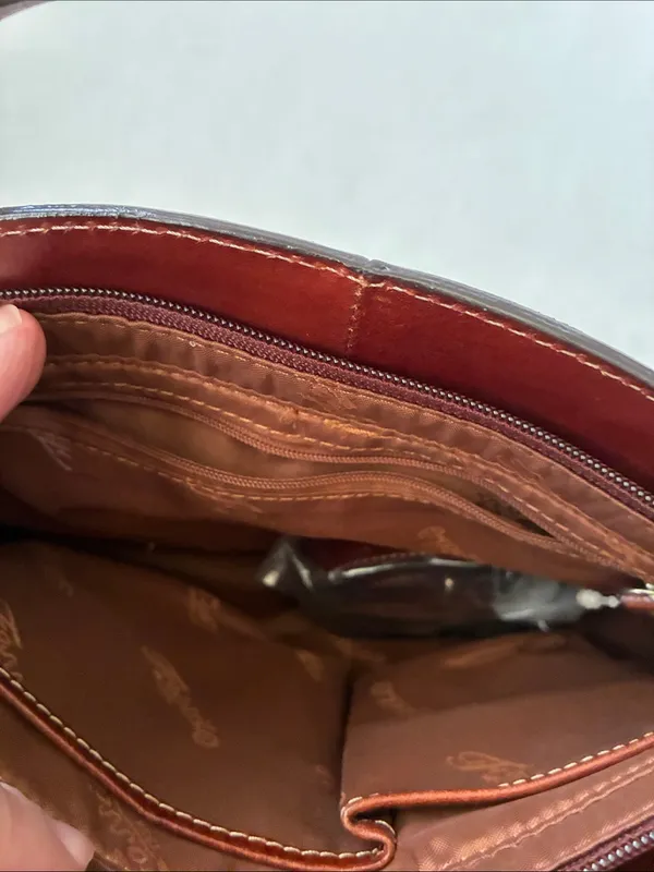 Fossil Classic Brown Leather Tote Bag with Gold Key Charm - Image 9
