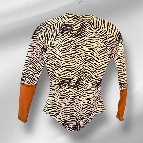 WET Zebra Stripe Long Sleeve Thick One Piece Bathing Suit nwt - Image 4