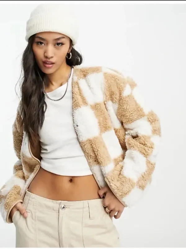 Abercrombie & Fitch checkered sherpa liner jacket in stone and tan - Image 3