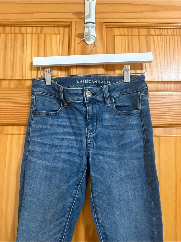 American Eagle Next Level Stretch Size 4 Jegging Jeans - Image 3