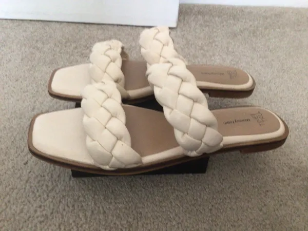 Time And Tru Womens Braided Two Band Sandals- Cream- Size 8 - Image 3