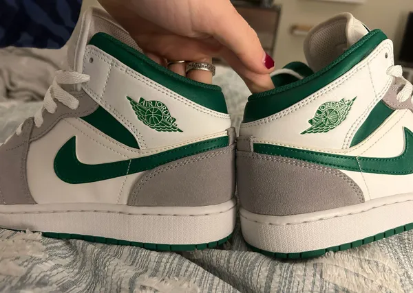 Air Jordan 1 Mid SE Grey Pine - Image 8